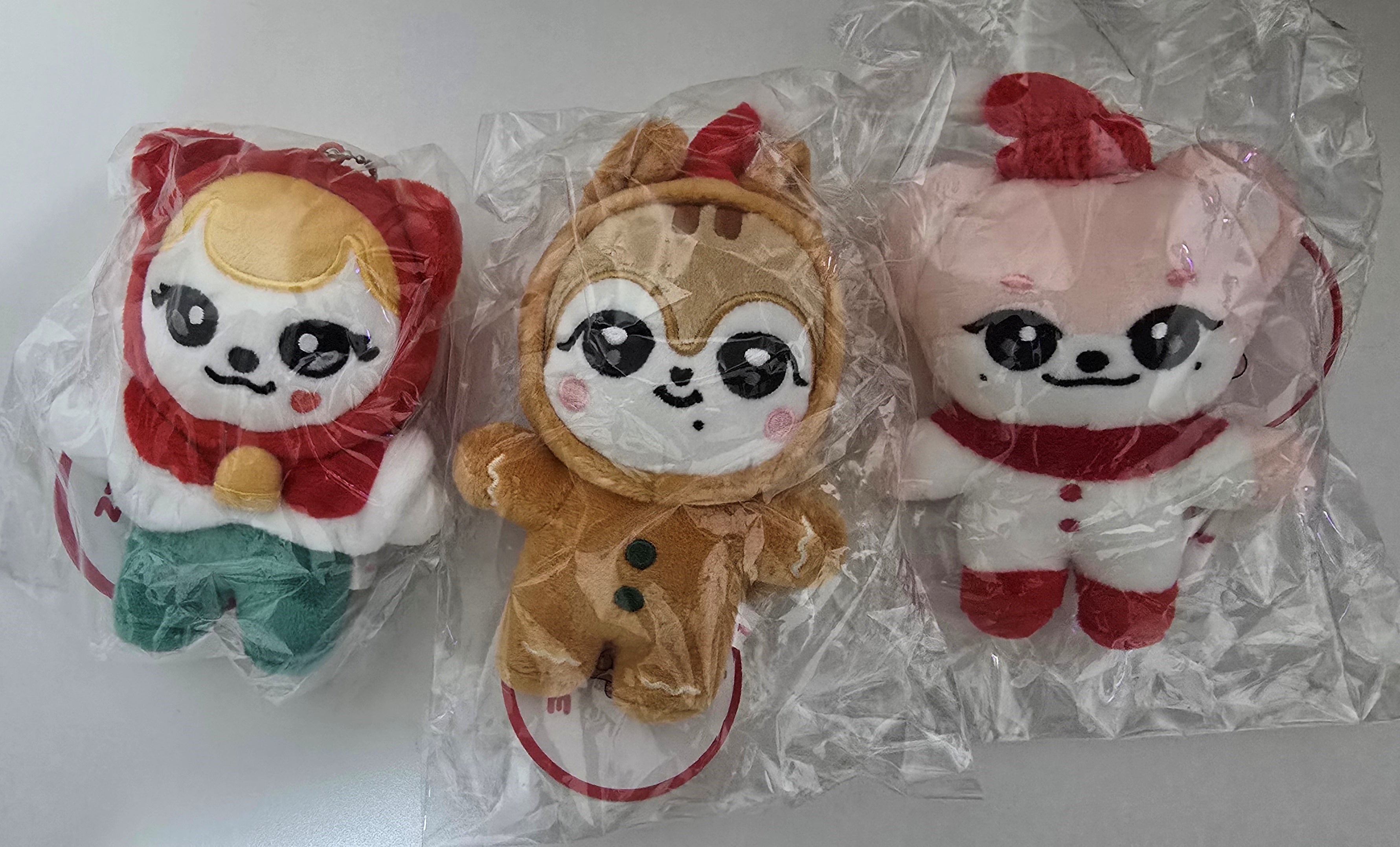 IVE "Minive" - Official Christmas Plush Doll [26.3.20]