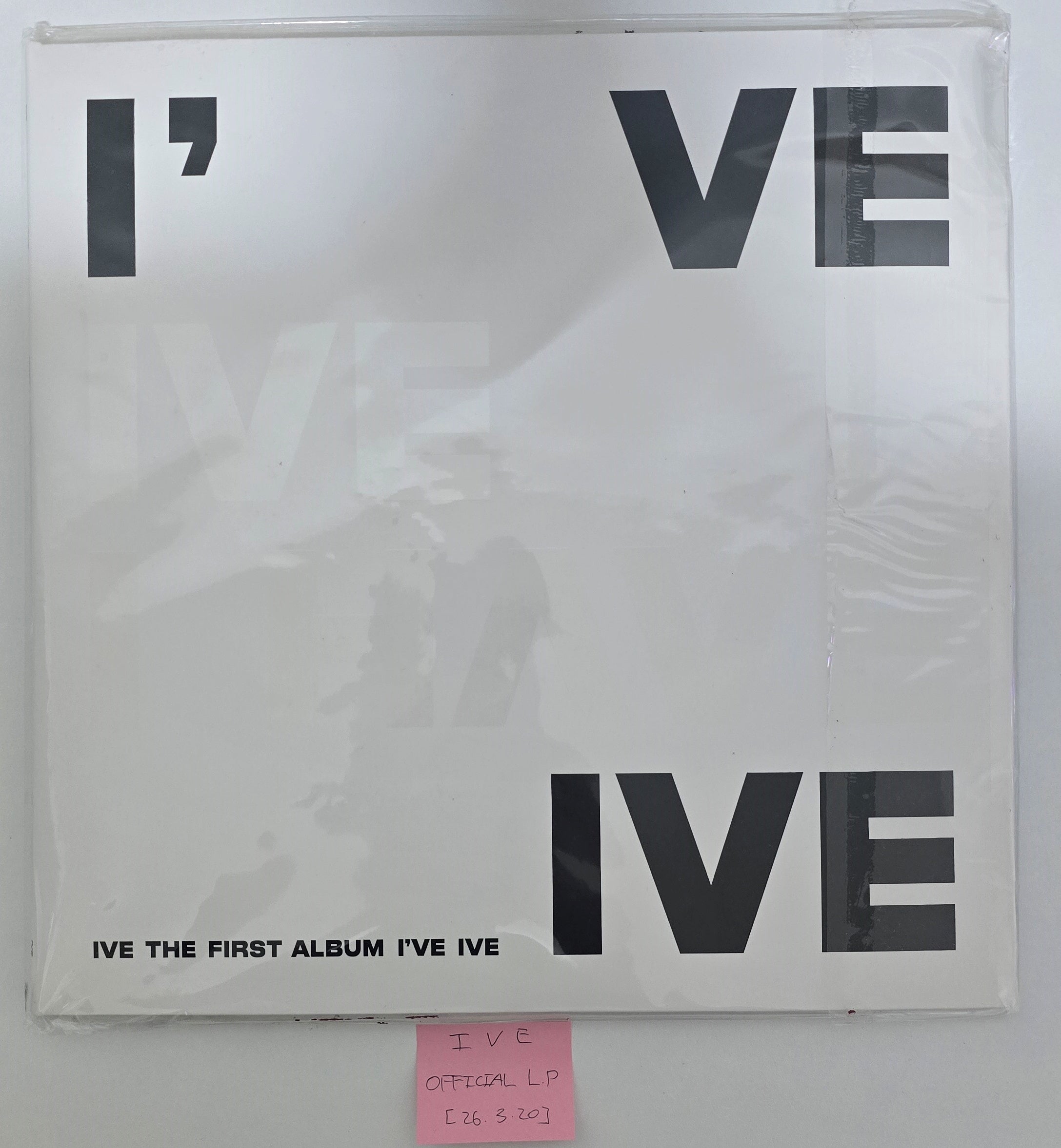 IVE - Official LP [26.3.20]