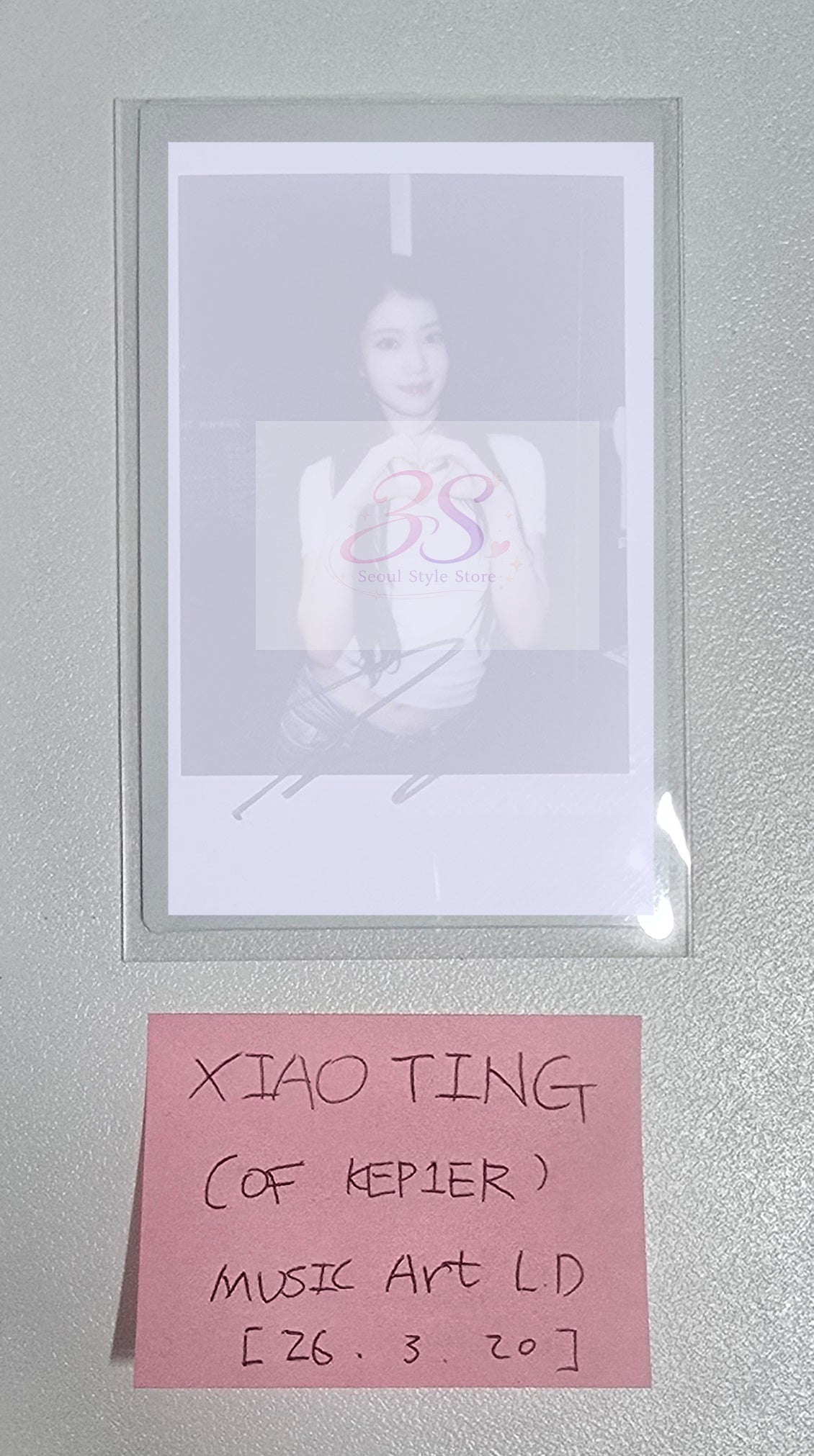Xiaoting (Of Kep1er) - Hand Autographed(Signed) Polaroid [26.3.31]