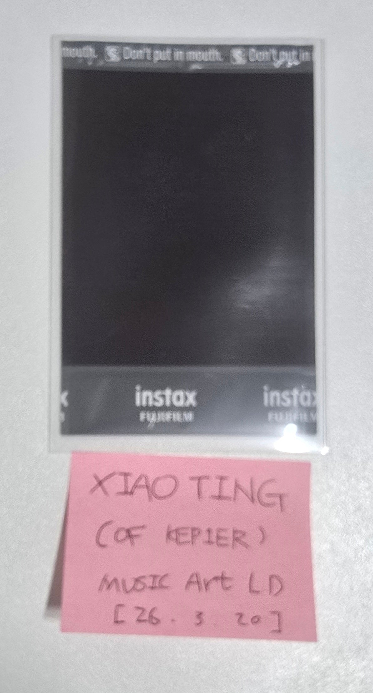 Xiaoting (Of Kep1er) - Hand Autographed(Signed) Polaroid [26.3.31]