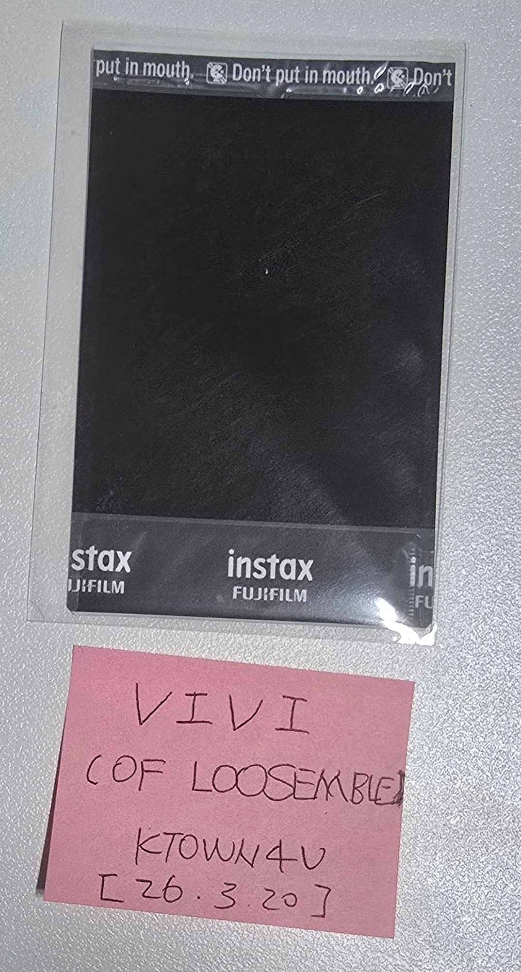 VIVI (Of Loosemble) - Hand Autographed(Signed) Polaroid [26.3.31]