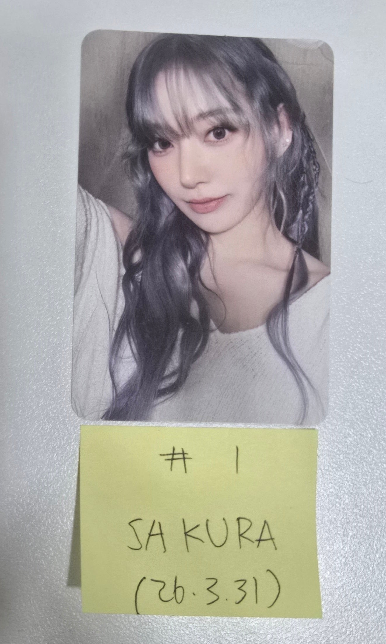 LE SSERAFIM - Official Photocard [26.3.31]