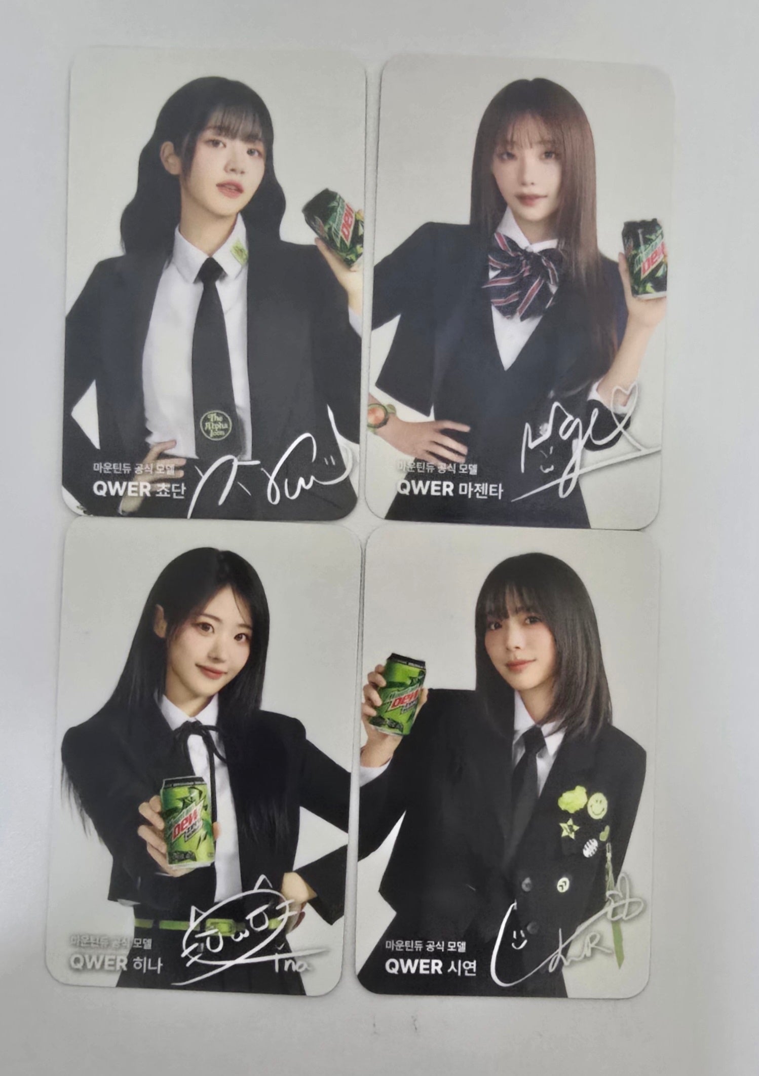 QWER - Mountain Dew Event Photocard [26.4.3]