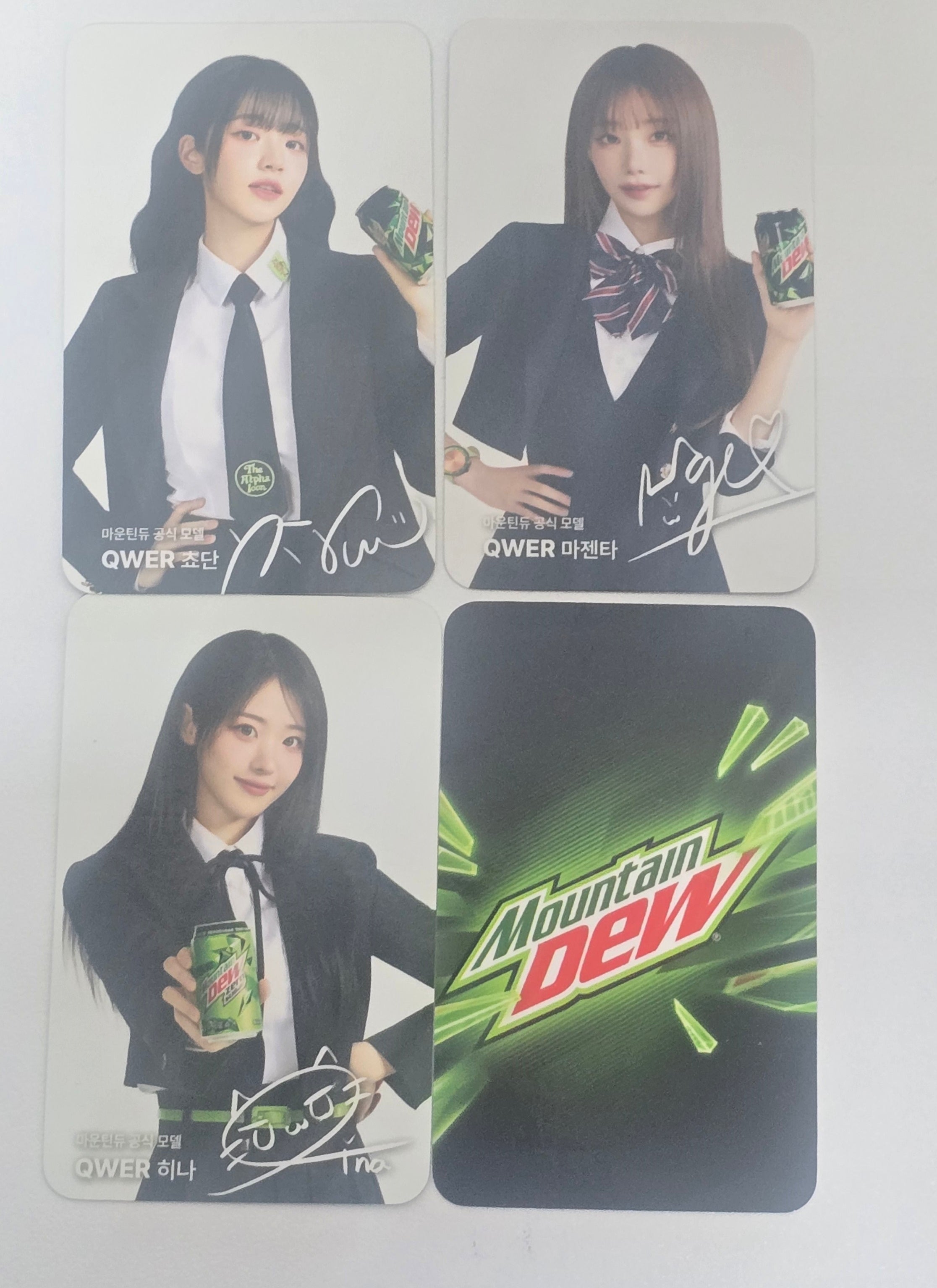 QWER - Mountain Dew Event Photocard [26.4.3]